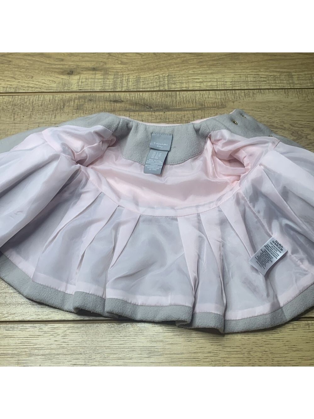 Tahari Baby Pink & Gray Full Length Pleated Coat Size 0-3 months - Picture 4 of 5